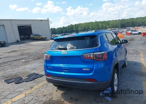 2018 Jeep Compass Latitude 4X4 from USA, damaged, VIN 3C4NJDBB0JT177435
